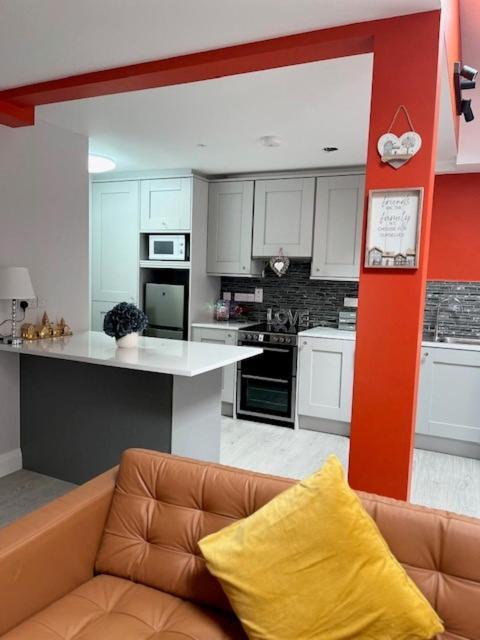 Trinity Apartments Four 1-Bedroom Apts Waterford City Centre Екстериор снимка
